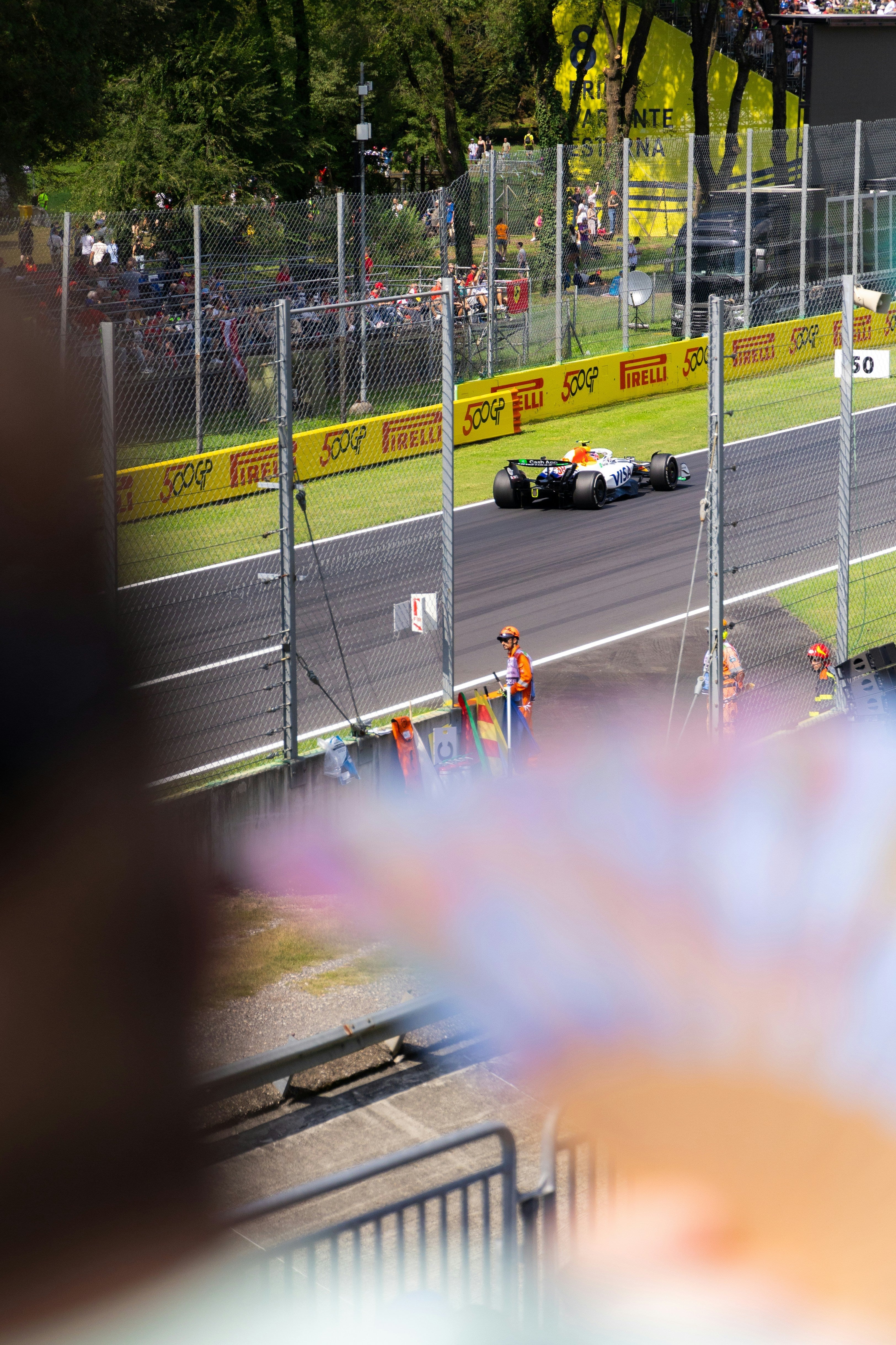 Schumacher vs Häkkinen: la Rivalidad que se Decidió con el Adelantamiento Más Audaz de la Historia